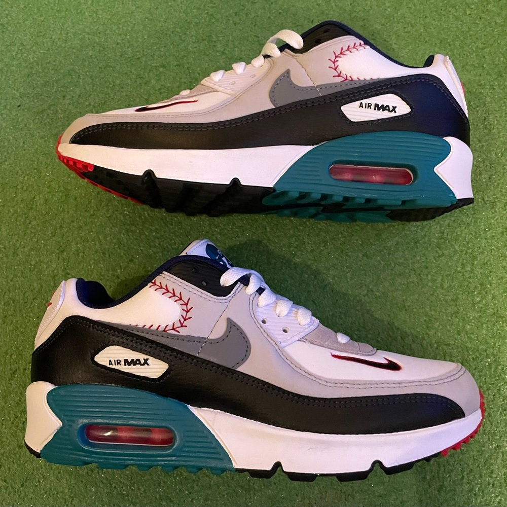 Nike Air Max 90 'Griffey Swingman' (Men's Size 7) **NWOT**